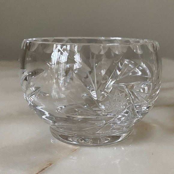 Crystal Sunburst Small Sugar Bowl and 2 Matching Laurel Etched Bowls - Picture 3 of 6